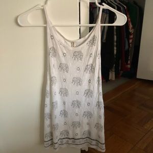 LF elephant muscle tee